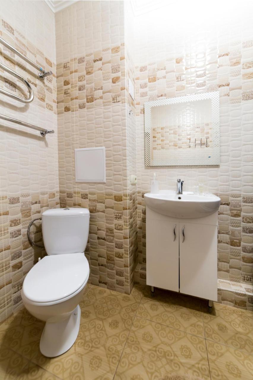 Studio Apartment On Bazhana キエフ エクステリア 写真